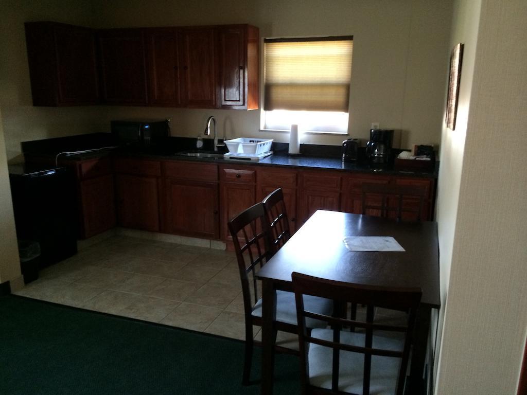 Pacer Inn & Suites Motel Delaware Quarto foto